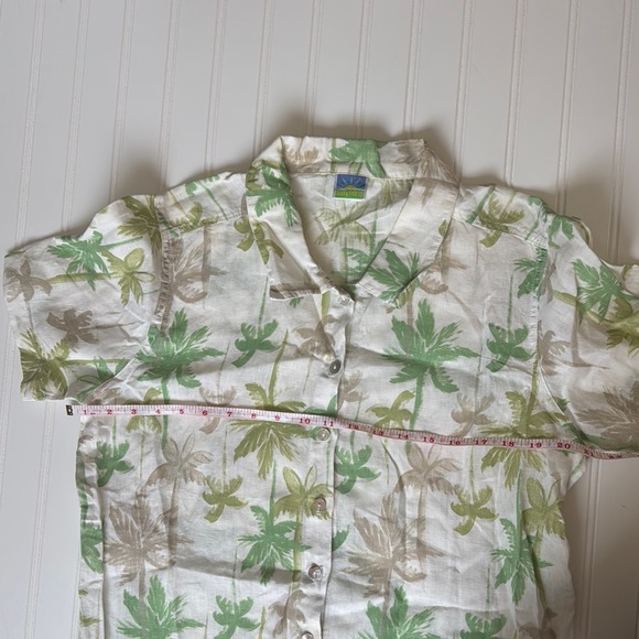 Tropical Palm Tree Button-Up Shirt - Picture 7 of 8